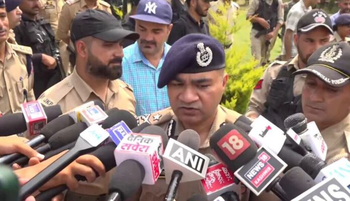 Security measures in Kashmir ahead of Independence Day